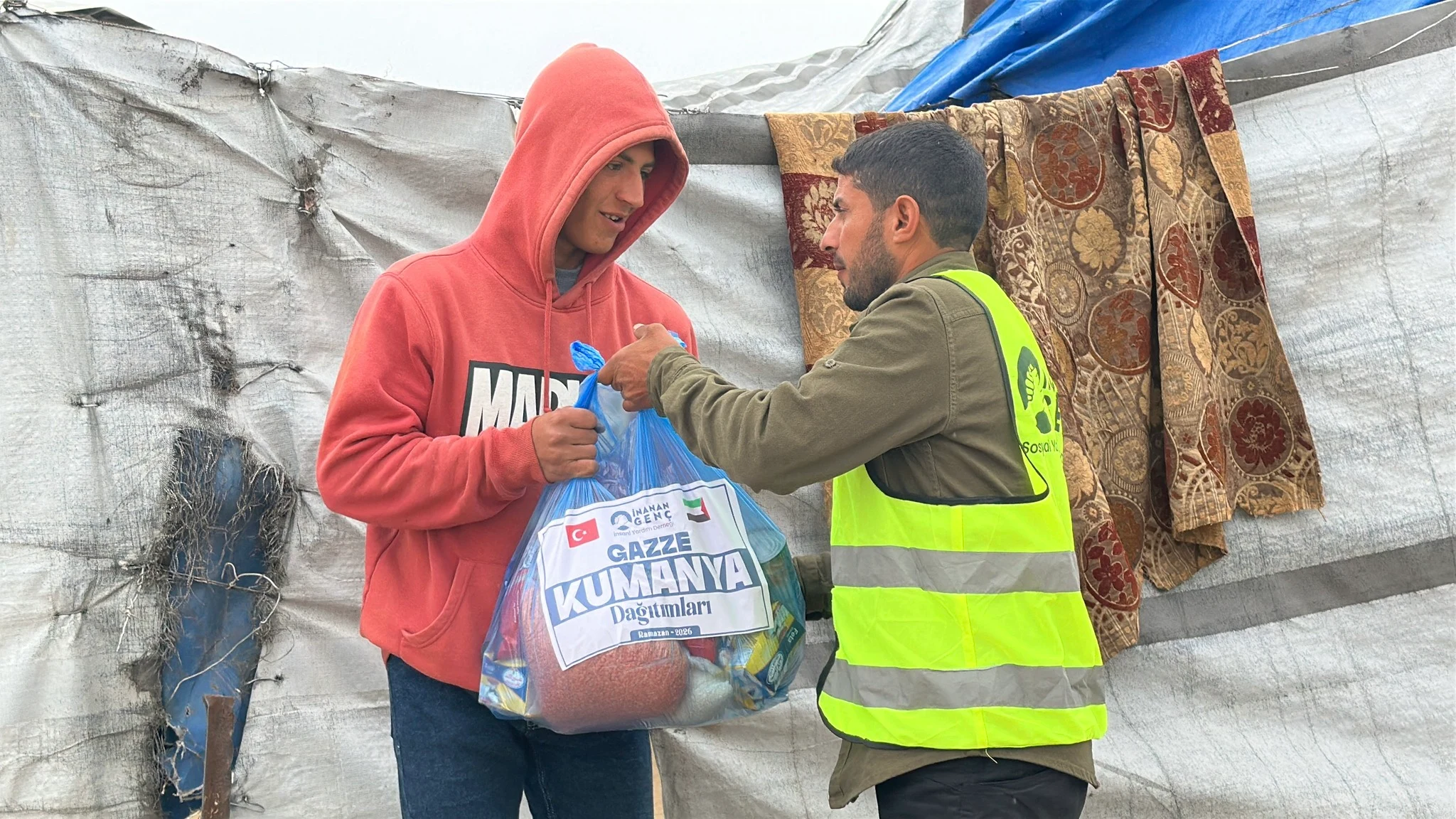 Gazze’de kumanya paketlerimizi ihtiyaç sahiplerine ulaştırdık